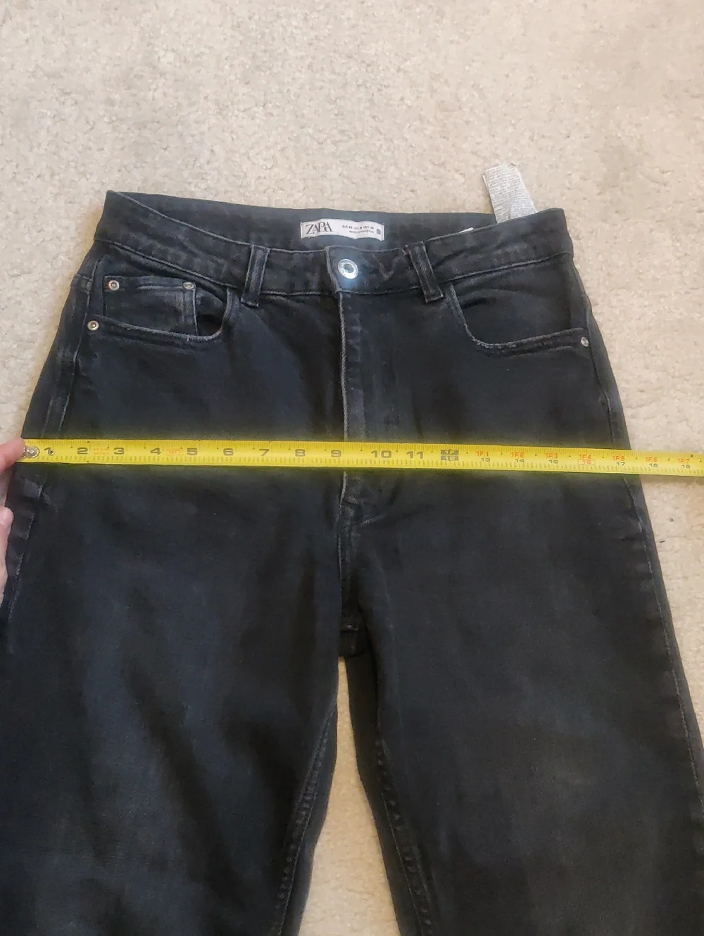Zara Vintage Women's Straight Jeans in Black Wash